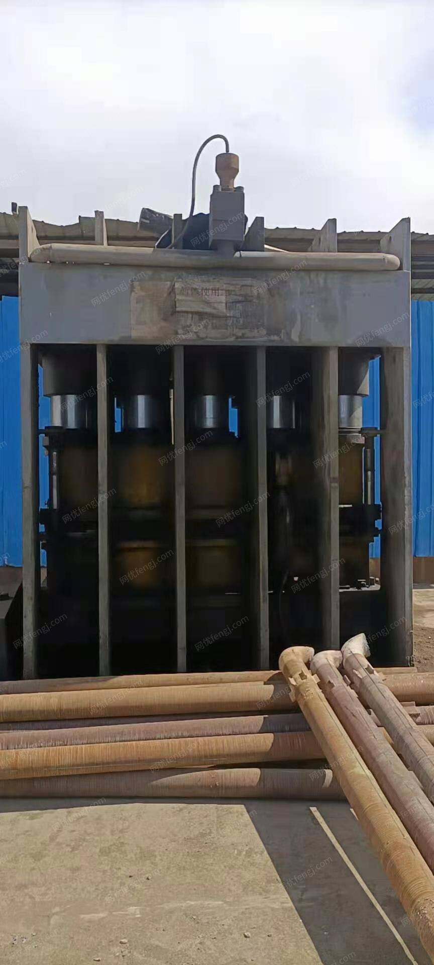 拆迁商处理成都四星数控2600吨油压机，具体看图，货在乌鲁木齐