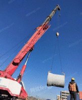 天津宝坻区转让2013年底雷萨50吨吊车