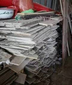 江西南昌农村乡下自建房模板木板基础建材大概1千平方出售