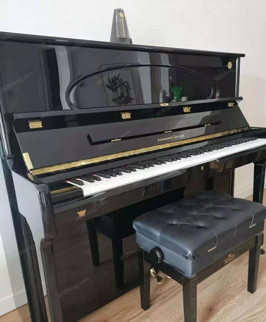 因卖房南迁低价出售德国赛乐尔gs126traditio钢琴，只弹了几小时