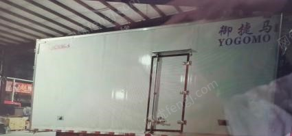 黑龙江哈尔滨出售二手6米8冷藏箱，带冷机库熊牌，用一年。