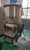 浙江绍兴二手粉碎机,除湿干燥机,环保设备打包出售