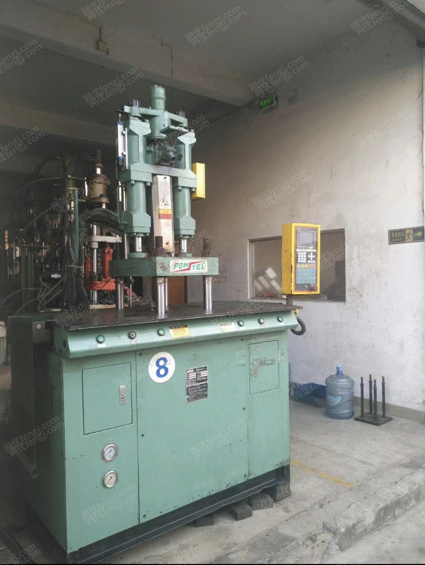 二手立式注塑机出售