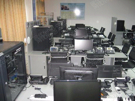 A batch of expensive recycled computer printers in Hunan