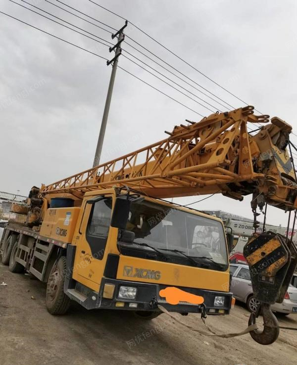 新疆克拉玛依转让09年徐工25吨汽车吊