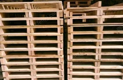 广东珠海大量出售二手卡板，木架，木箱