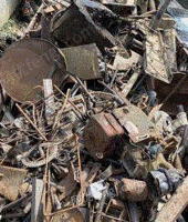 回收废旧钢材，废铁