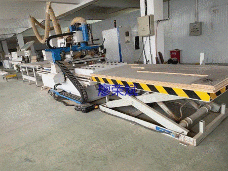 中古の木工機械設備を販売する極東迪符号48尺開材機