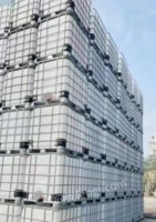 四川成都二手吨桶设备化工桶储水桶柴油桶塑料水塔一批出售