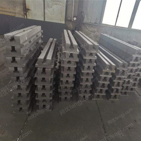 铸铁平台量具 老厂区供应槽铁 镶嵌式t型槽地轨出售