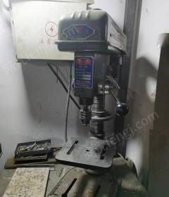 甘肃兰州出售二手液压板料折弯机 wc67、液压摆式剪板机qc12等设备，有意者价格面议