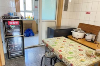 新疆昌吉低价出售厨房设备 上下铺桌椅有买有送