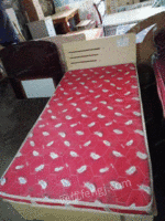 出售新旧床以及床垫子