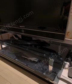 新疆克拉玛依出售八成新电视柜，经典白+黑色主体