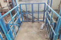 黑龙江哈尔滨出售三层楼的货运电梯九成新 