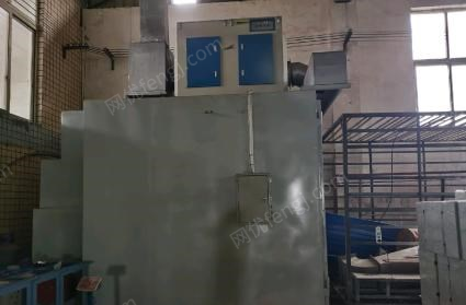 重庆巴南区转让烘箱加光氧3米深宽2米3高2米5,就试机就没用过了