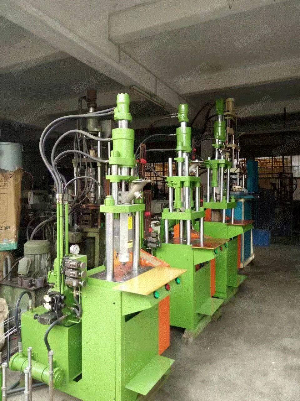 二手立式注塑机出售