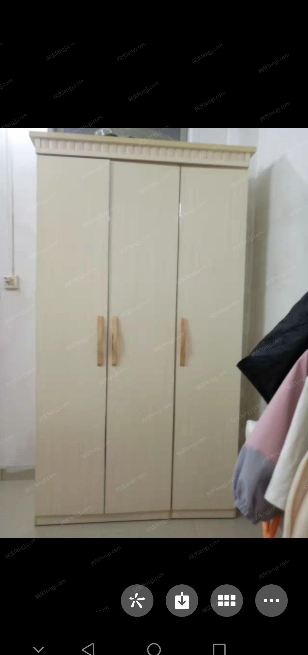 广西南宁几乎全新木制衣柜，高考结束后，要回家，便宜处理，高2米长1.5米宽度0.5米