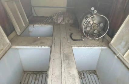 广东佛山出售3.76×2,1×1米鱼箱带增不锈钢增氧罐,完好无损