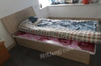陕西西安基本全新，木单床钢折叠床出售 ，自提