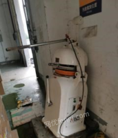 重庆渝北区出售滚圆机，只用了一年，没有维修过，能够正常使用。