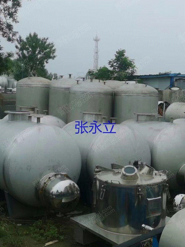 Sold at a low price in Shandong: 2000 liters stainless steel storage tank
