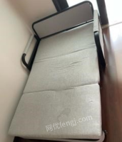 新疆乌鲁木齐出售宽1.2米折叠沙发床7公分海绵垫,使用半年