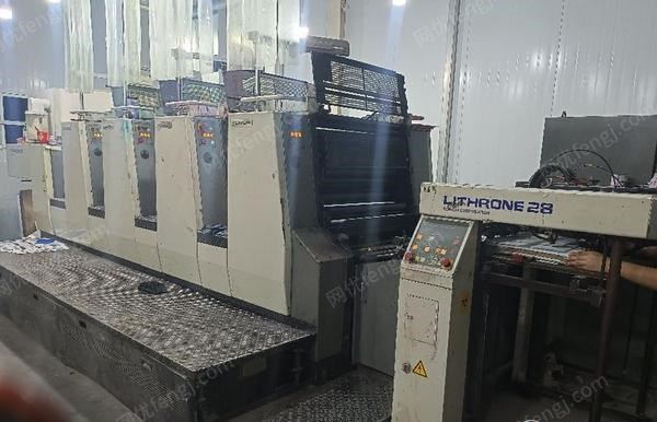 陕西西安因业务扩展需要和厂区搬迁,在位出售2004年小森L428四开四色印刷机