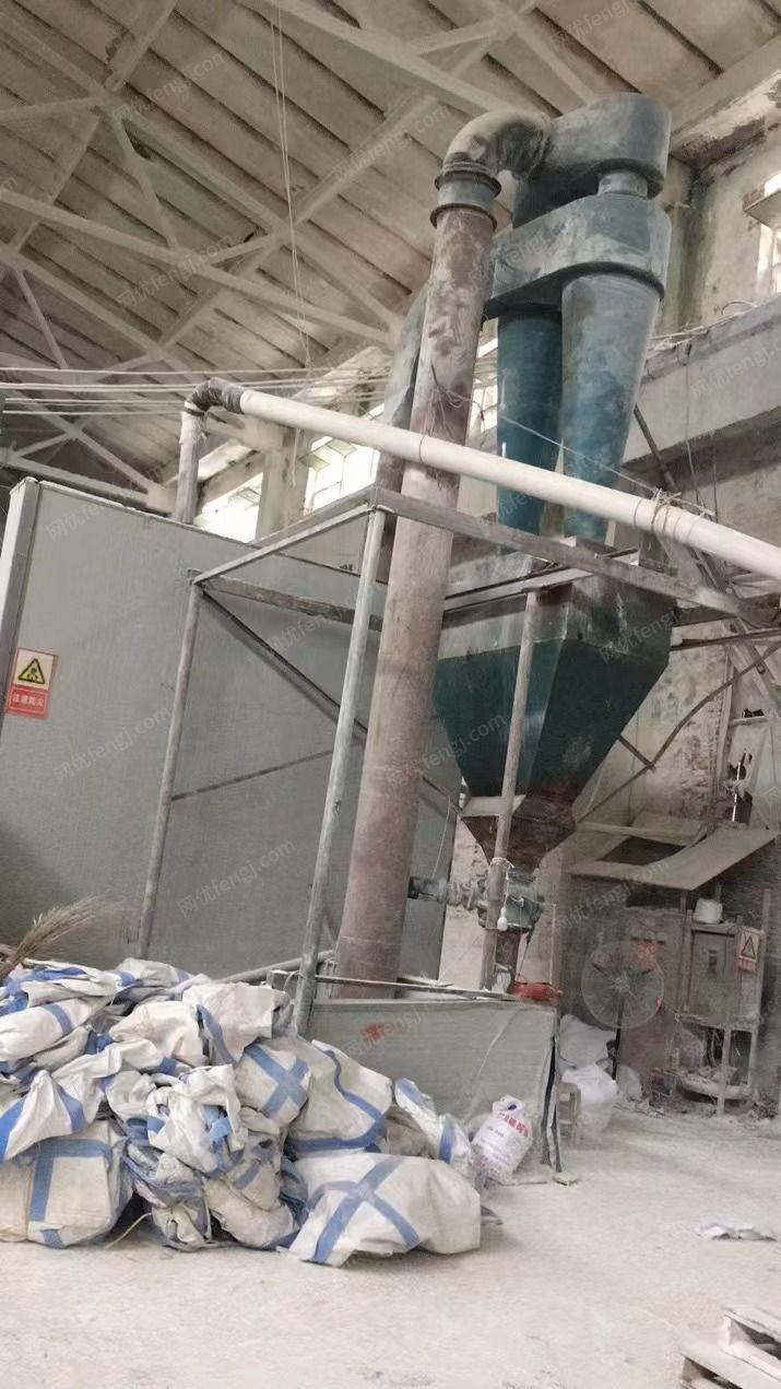 矿粉厂急处理桂林3R雷蒙磨2台带45KW电机，37KW风机，分析机，料仓，布袋除尘器，上海正冶环辊磨各1台，还在生产，看货议价，有图