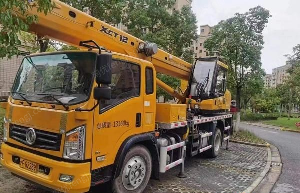 上海崇明县因转行,转让2021年4月徐工x8吨吊车