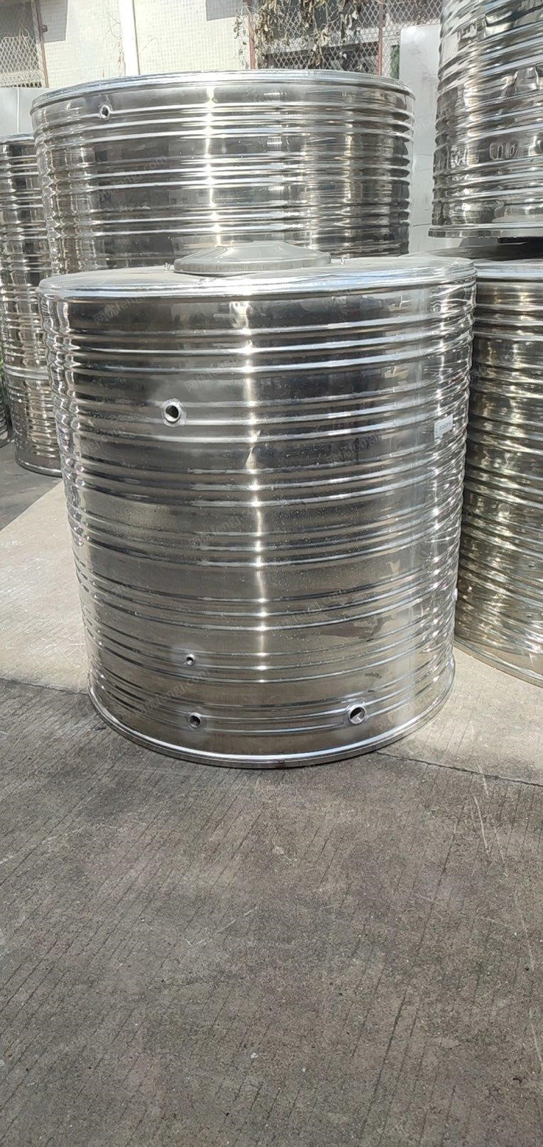 安徽蚌埠转让不锈钢保温 水箱 消防水箱 圆形方形空气能太阳能热水器水塔