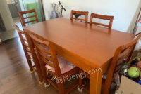 广西桂林出售一套全实木餐桌椅 长1.7米，宽90CM