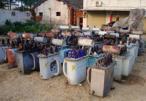A batch of recycled air-conditioning transformers in Nanjing