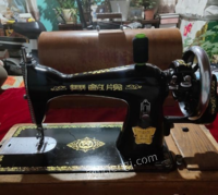 新疆克拉玛依转让65年代蝴蝶牌缝纫机,保养的很好至今还在使用