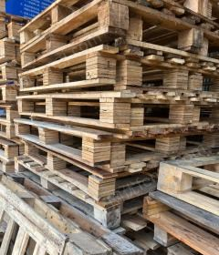 海南海口低价出售9成新木托板，1.2米*1米，质量优，承重强,使用不到半年的