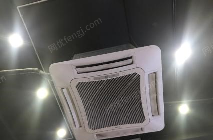 重庆渝北区出售8成新格力5p空调，冷暖型，用的时间很少 