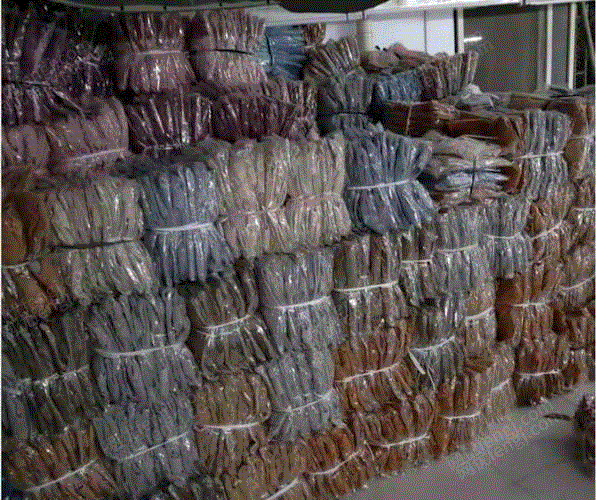 江蘇省南京市、衣料品の在庫分を長期的に回収