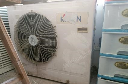 上海松江区自用空调柜机转让,有需要要的可以,置换小的也可以