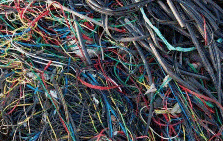 Цюйцзин перерабатывает использованные кабели по высокой цене
