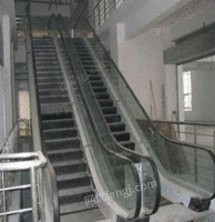 広東省の長期回収中古エレベーター、貨物梯子、客梯子、工事エレベーターなどの設備