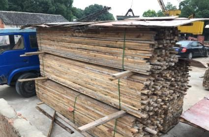 江苏苏州本场地新到一批旧模板 木方 跳板 建筑材出售