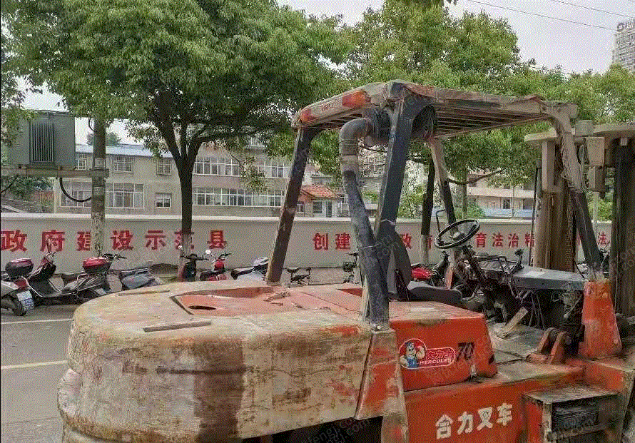 二手叉車出售