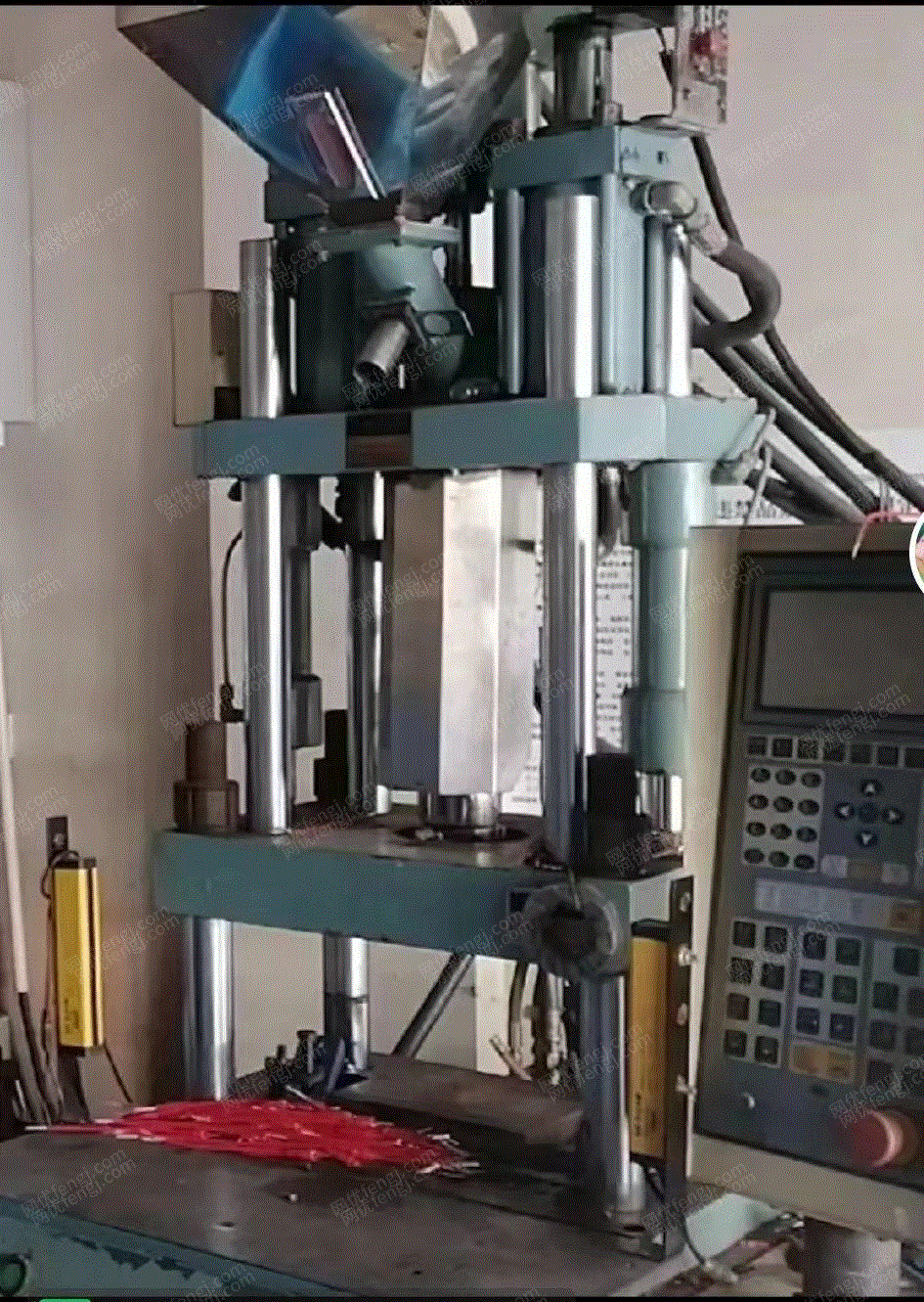 二手立式注塑机出售