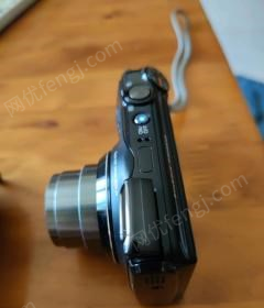 四川达州九成新日本富士相机f305exr出售，没有怎么用