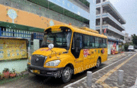 安徽亳州学校拆迁了，转让13年宇通41座幼儿校车