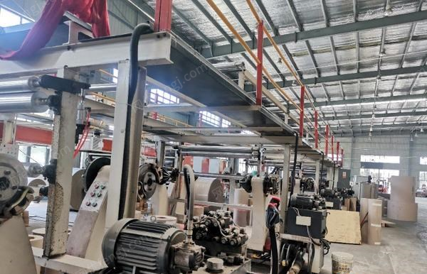 贵州遵义转让闲置1400自动灰板复合机,河北省生产