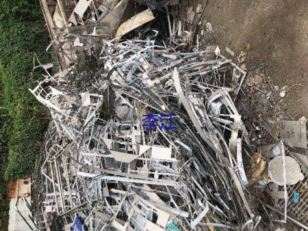使用済みステンレス鋼30トンを長期回収広西チワン族自治区柳州市