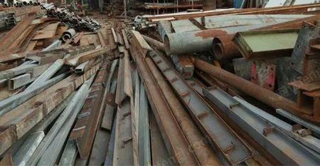 威海は30トンの廃鋼材を高値で買い求めた