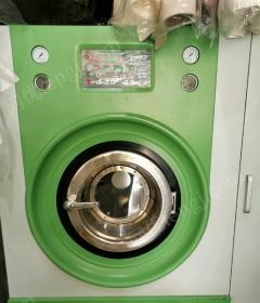 上海奉贤区本人干洗店不干了，出售10公斤的干洗机，烘干机，8成新