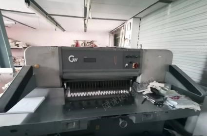 江苏苏州厂房拆迁，打包转让对开半自动切纸机,商标机,四开模切机,46小胶印机各一台，正在使用中